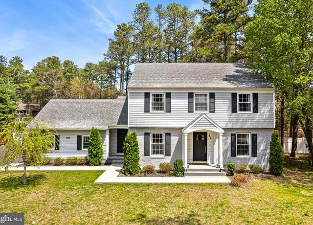 Property at 19 Cobblestone Ln, Shamong, NJ 08088, 4 beds, 2.5 baths