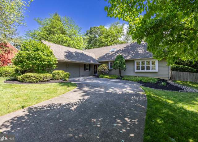 Property at 4 Rooftree Rd, Cherry Hill, NJ 08003, 5 beds, 3.5 baths
