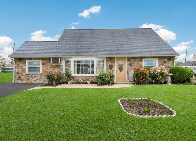 Property at 126 Heartwood Rd, Levittown, PA 19056, 4 beds, 2 baths
