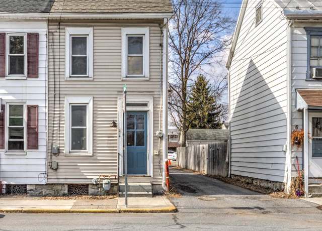 Property at 214 N East St, Carlisle, PA 17013, 2 beds, 1 bath