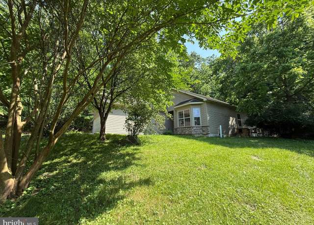 Property at 12 Rr Mountain St, Mount Holly Springs, PA 17065, 3 beds, 2 baths