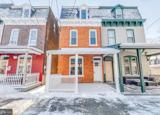 Property at 318 Poplar St, Columbia, PA 17512, 4 beds, 2.5 baths