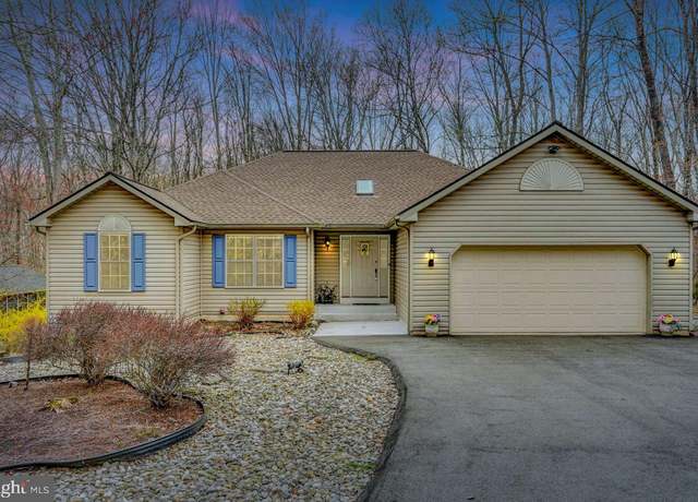Property at 3115 Sparrow Ct, East Stroudsburg, PA 18302, 5 beds, 3 baths