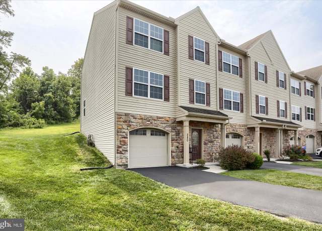 Property at 280 Fieldstone Ct #99, New Cumberland, PA 17070, 3 beds, 2.5 baths