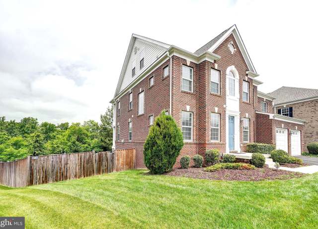 Property at 7516 Tangerine Pl, Lorton, VA 22079, 6 beds, 5.5 baths