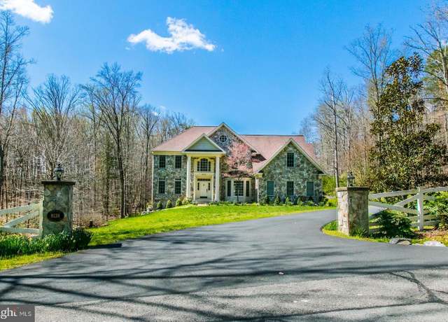 Property at 8138 Rondelay Ln, Fairfax Station, VA 22039, 5 beds, 4.5 baths