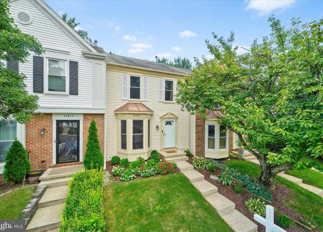 Property at 43876 Laburnum Sq, Ashburn, VA 20147, 3 beds, 2.5 baths