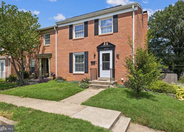 Property at 1422 Flagship Dr, Woodbridge, VA 22192, 4 beds, 3 baths