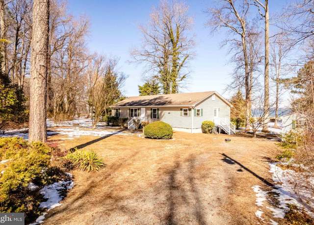 Property at 129 Sweetbriar Ln, Montross, VA 22520, 3 beds, 2 baths