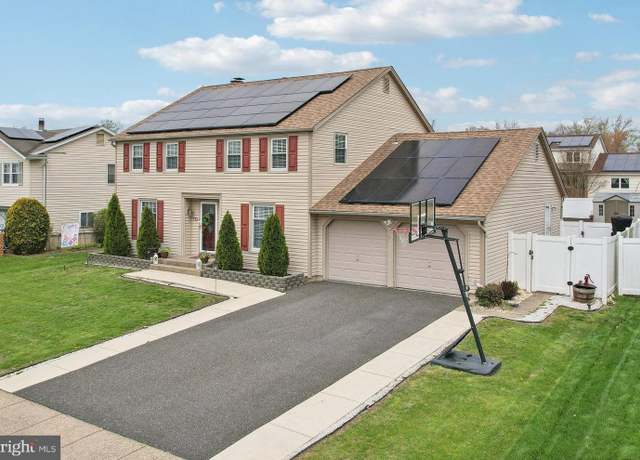 Property at 733 Cotswold Rd, Somerdale, NJ 08083, 4 beds, 2.5 baths