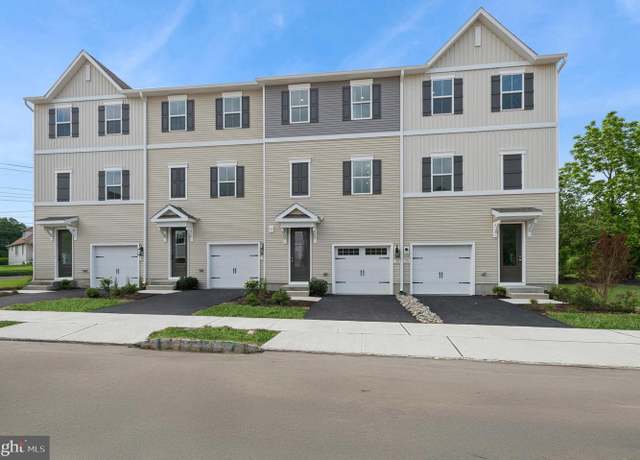 Property at 67 Basswood St #304, Berlin, NJ 08009, 3 beds, 3 baths