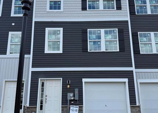 Property at 13 Baybreeze Dr, Waretown, NJ 08758, 3 beds, 2.5 baths