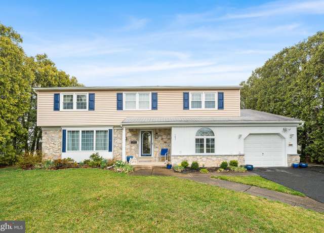 Property at 1571 Carousel Dr, Warminster, PA 18974, 4 beds, 2.5 baths
