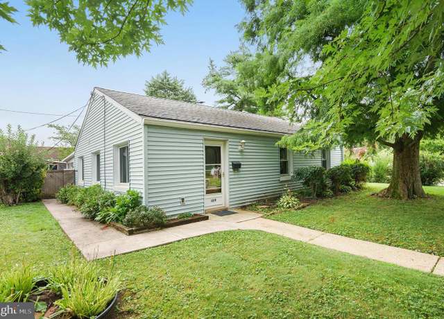 Property at 109 Carson St, Phoenixville, PA 19460, 3 beds, 1 bath