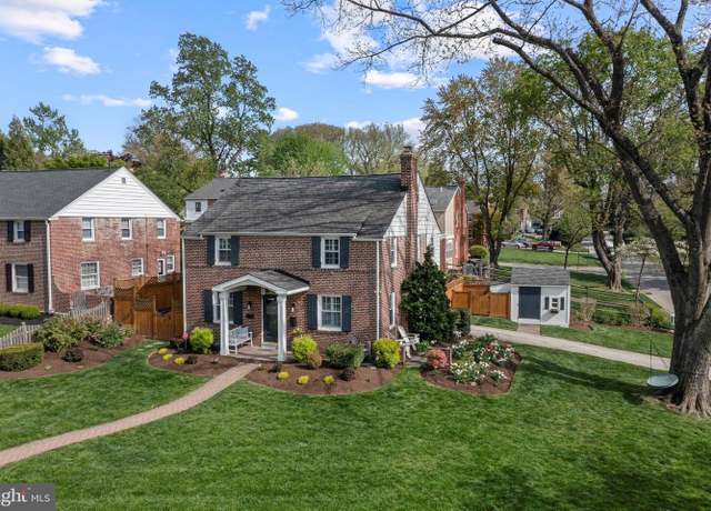 Property at 19 Hawthorne Ln, Bryn Mawr, PA 19010, 3 beds, 2.5 baths