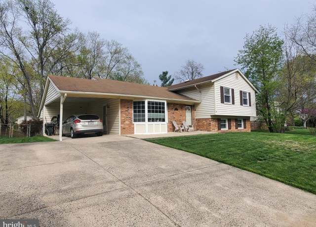 Property at 2402 Parkers Ln, Alexandria, VA 22306, 4 beds, 2.5 baths