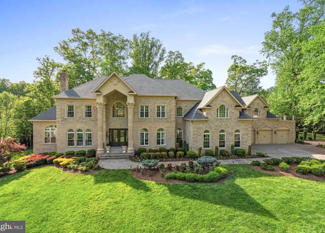 Property at 696 Miller Ave, Great Falls, VA 22066, 7 beds, 7.5 baths