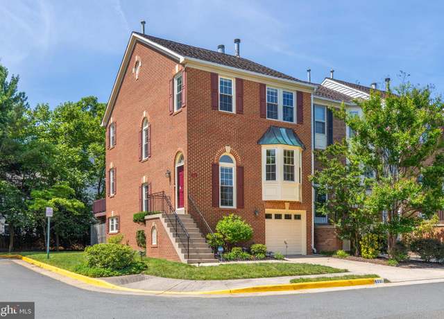 Property at 8001 Gina Pl, Vienna, VA 22182, 3 beds, 3 baths