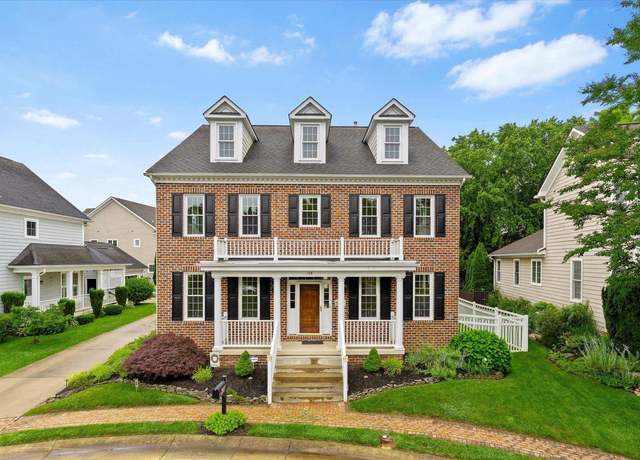Property at 108 Ravello Ct, Purcellville, VA 20132, 4 beds, 3.5 baths