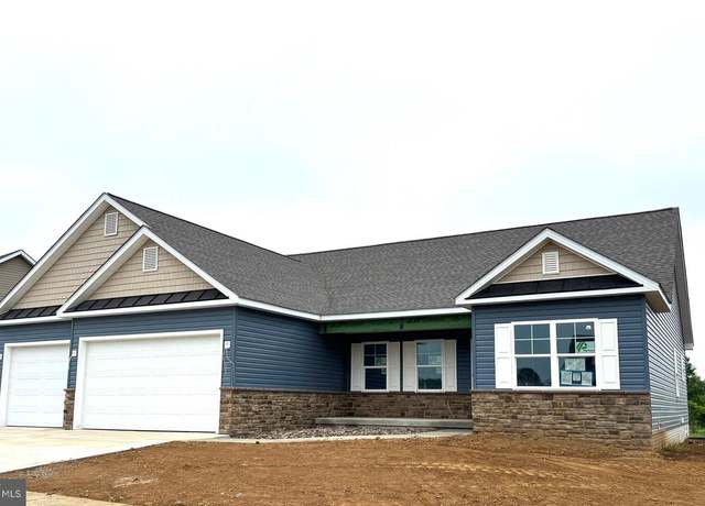 Property at 152 Santiago Cir, Martinsburg, WV 25403, 6 beds, 4 baths