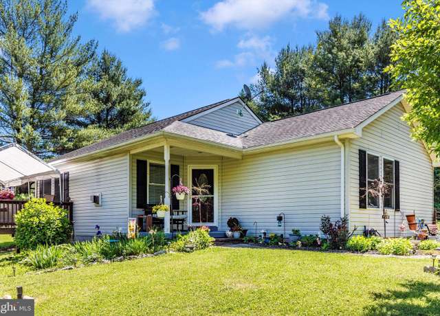 Property at 343 Mill Farm Trl, Berkeley Springs, WV 25411, 2 beds, 2 baths