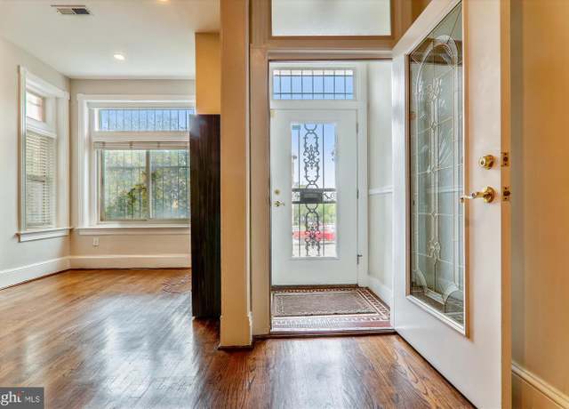 Property at 221 M St NW, Washington, DC 20001, 5 beds, 3.5 baths