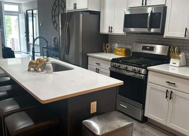 Property at 1528 N Ellamont St, Baltimore, MD 21216, 4 beds, 2.5 baths