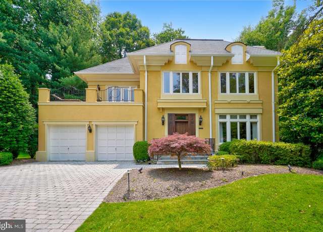 Property at 7030 Winterberry Ln, Bethesda, MD 20817, 5 beds, 4.5 baths