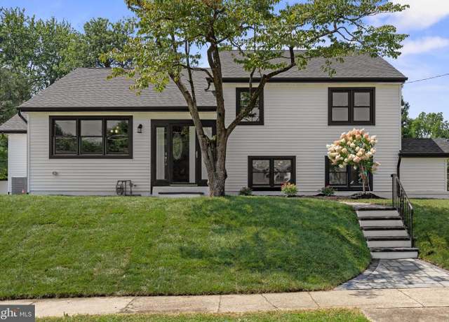 Property at 500 Homestead Ave, Mount Holly, NJ 08060, 5 beds, 2.5 baths