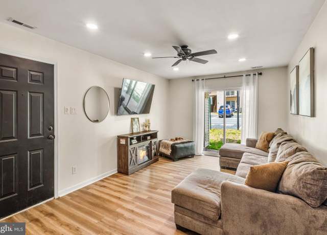 Property at 1230 Tristram Cir, Mantua, NJ 08051, 2 beds, 1 bath