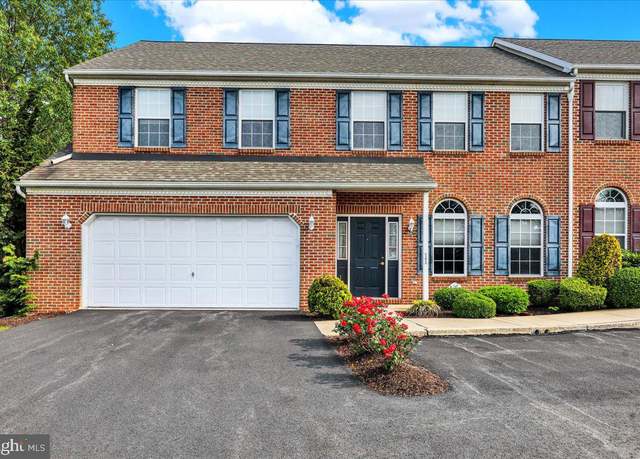 Property at 203 Barrington Dr, Reading, PA 19607, 3 beds, 3 baths