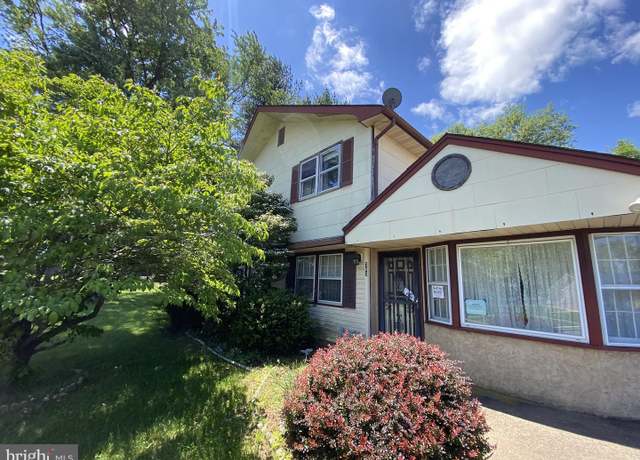 Property at 303 Rose Ave, Morrisville, PA 19067, 3 beds, 2 baths