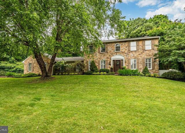 Property at 333 Huffman Dr, Exton, PA 19341, 3 beds, 2.5 baths