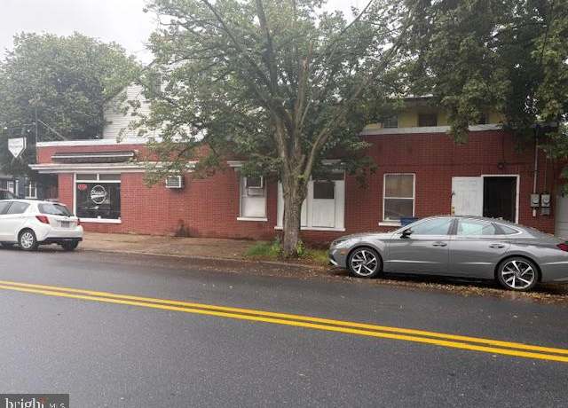 Property at 701-703 N Queen St, Lancaster, PA 17603, 4 beds