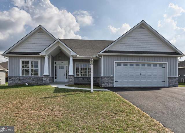 Property at 018 Rolling Meadow Rd, Lebanon, PA 17046, 3 beds, 2 baths