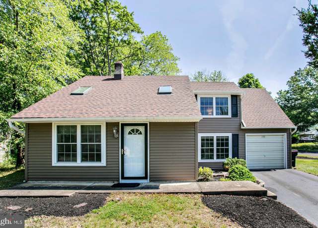 Property at 109 Stony Creek Ave, Lansdale, PA 19446, 3 beds, 1.5 baths