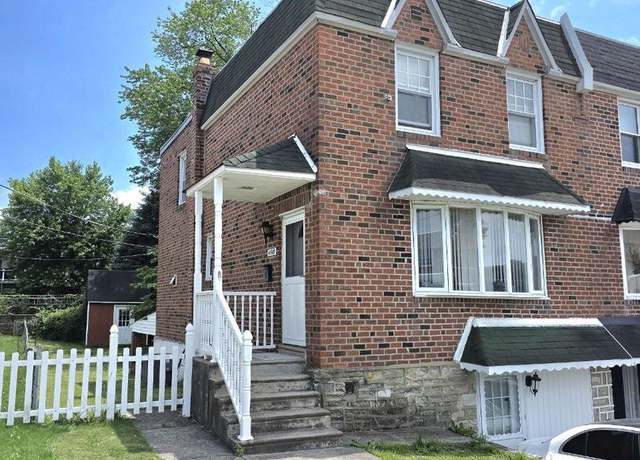 Property at 11719 Denman Rd, Philadelphia, PA 19154, 3 beds, 2.5 baths