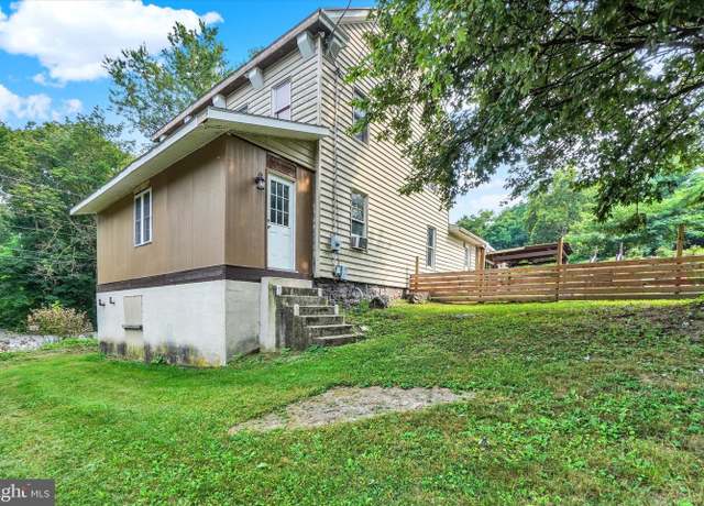 Property at 450 River Dr, York Haven, PA 17370, 3 beds, 1.5 baths