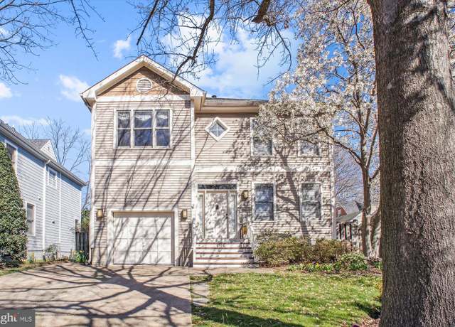 Property at 4701 8th St S, Arlington, VA 22204, 5 beds, 3.5 baths
