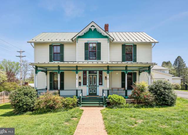 Property at 601 S Blue Ridge Ave, Culpeper, VA 22701, 4 beds, 3 baths
