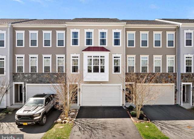 Property at 206 Upper Brook Ter, Purcellville, VA 20132, 3 beds, 3.5 baths