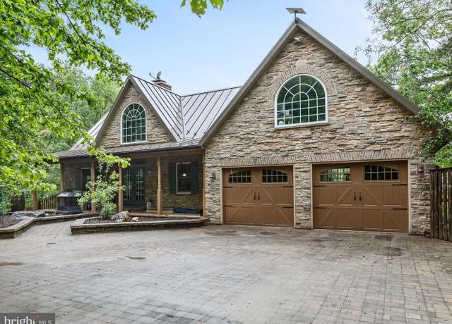 Property at 227 Haines Dr, Capon Bridge, WV 26711, 2 beds, 2.5 baths