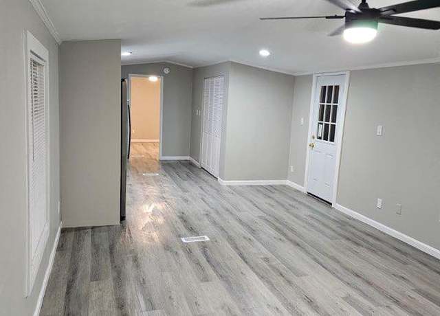 Property at 223 Poclain Dr, Aberdeen, MD 21001, 2 beds, 2 baths
