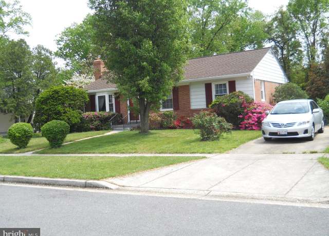 Property at 10525 Edgemont Dr, Adelphi, MD 20783, 4 beds, 2 baths