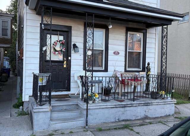 Property at 225 Stacy St, Burlington, NJ 08016, 4 beds, 2 baths