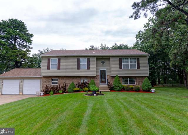 Property at 12 Seth Dr, Hammonton, NJ 08037, 4 beds, 2 baths