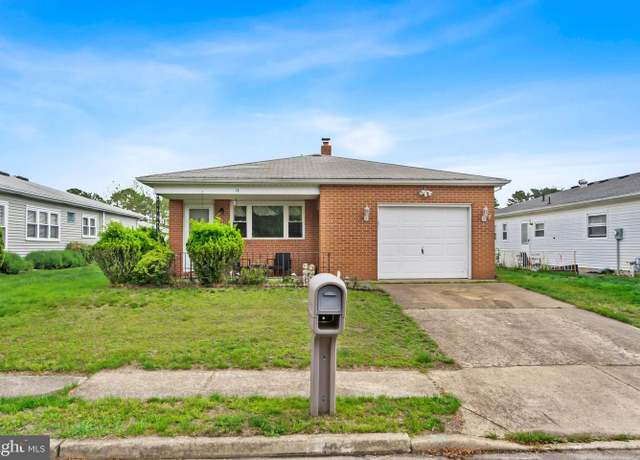 Property at 14 Tijuana Ct, Toms River, NJ 08757, 2 beds, 2 baths