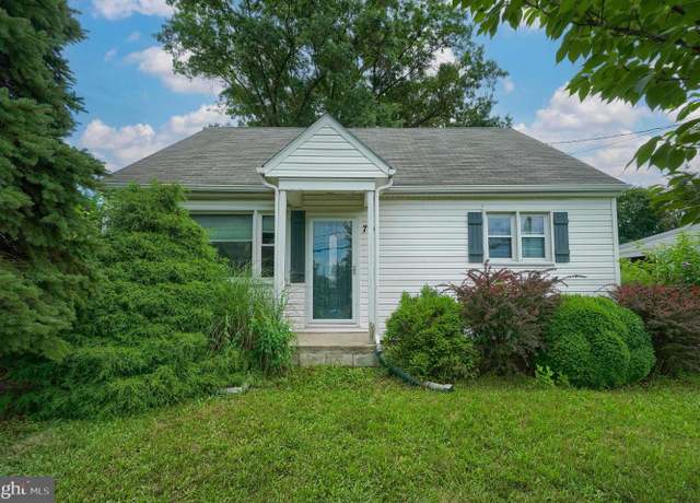 Property at 794 Lancaster Ave, Enola, PA 17025, 3 beds, 1.5 baths