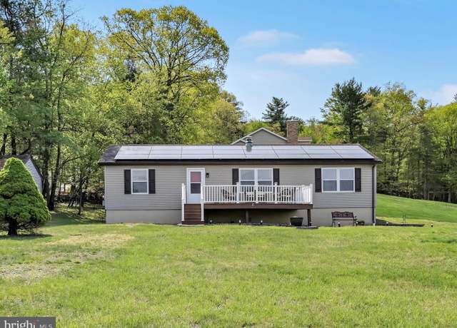 Property at 740 Cheyenne Dr, Auburn, PA 17922, 3 beds, 3 baths