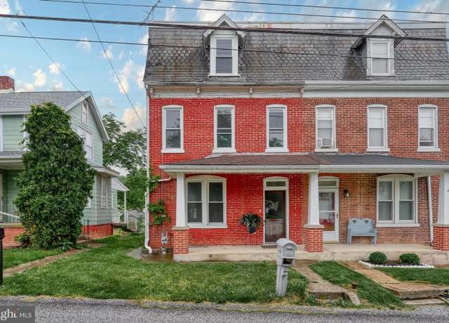 Property at 2123 N Sherman St, York, PA 17406, 3 beds, 1.5 baths
